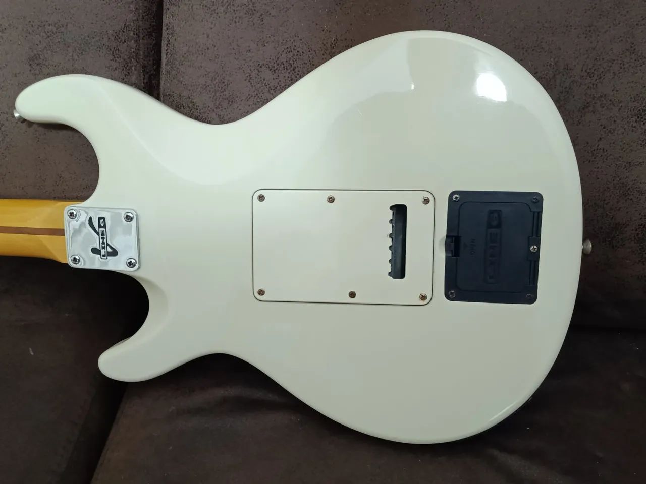 Guitarra Variax 600 Line 6 linda!!!! - Instrumentos musicais