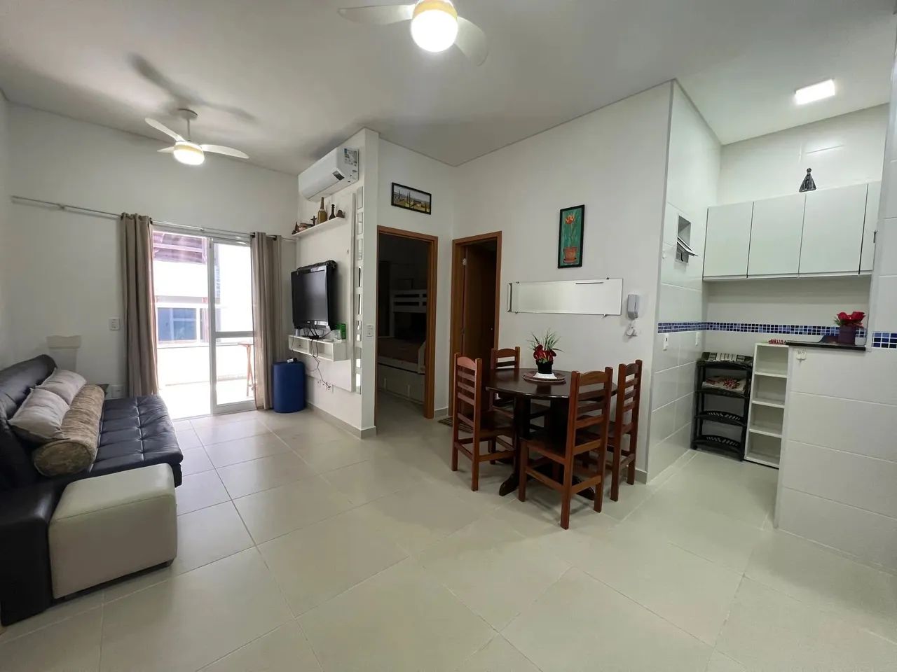 Apartamento novo na Praia das Toninhas, com varanda gourmet, piscina e sauna - Ubatuba - S - Foto 2