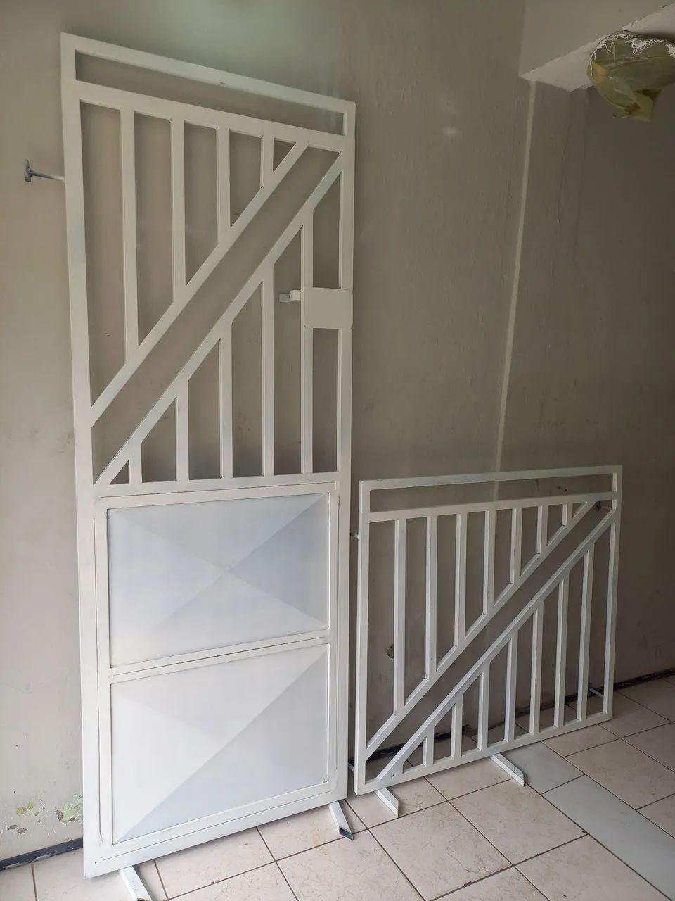 Portão de Aço com Design Moderno - Foto 2