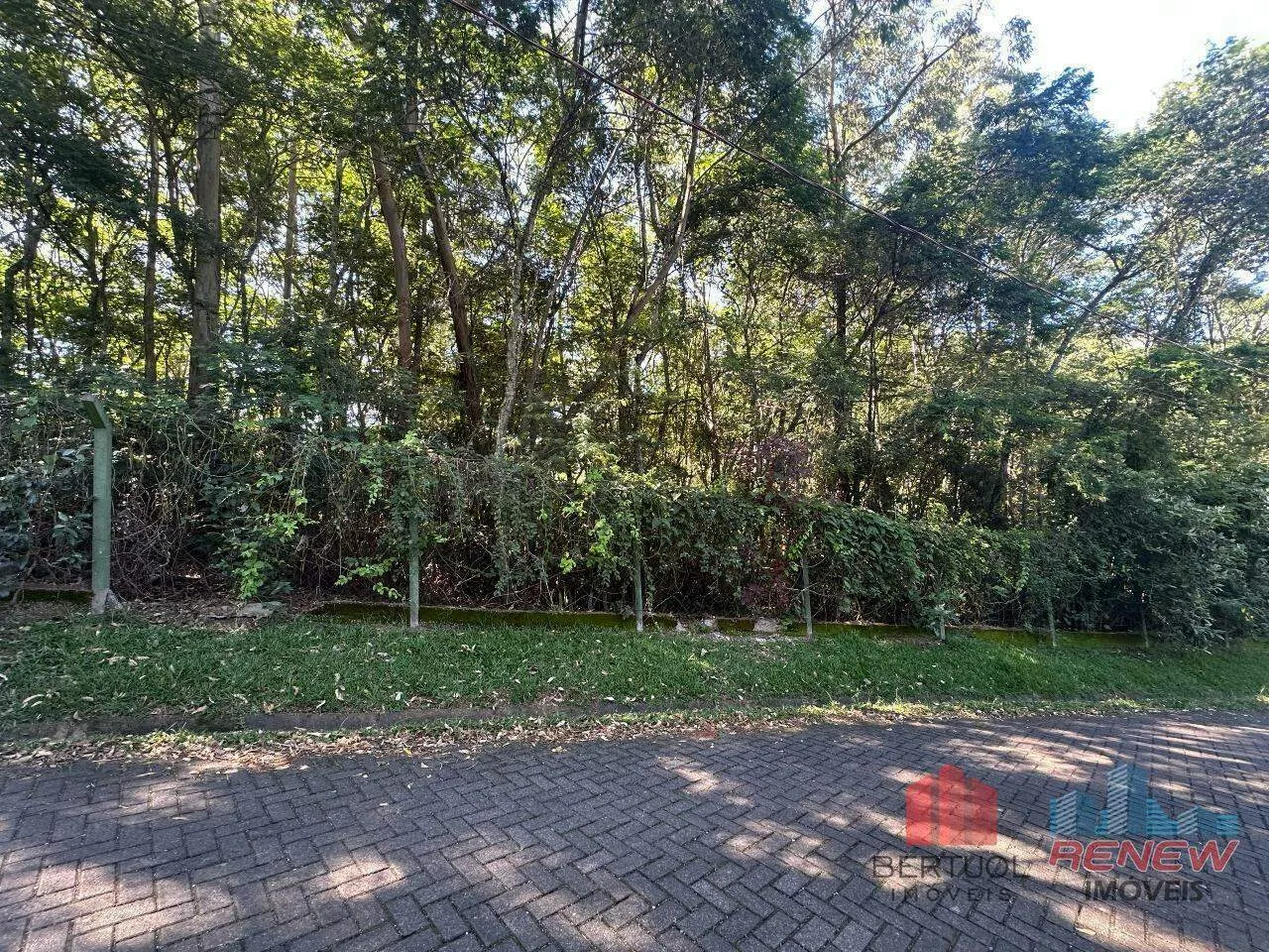 Terreno em condomínio à venda Condomínio Residencial Santa Fé em Vinhedo