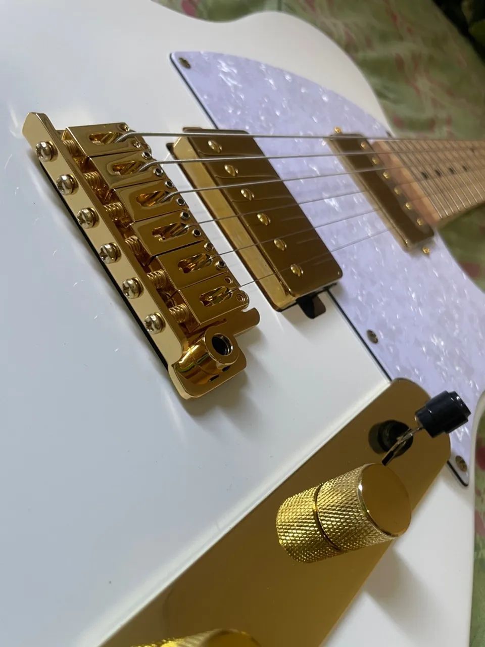 Guitarra Seizi Katana Kabuto TL - White Gold