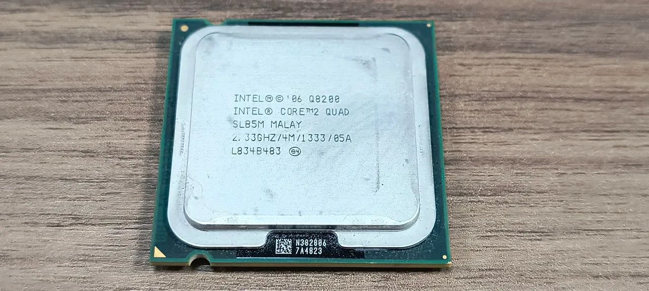 Processador Intel Core 2 Quad Q8200 2.33GHz