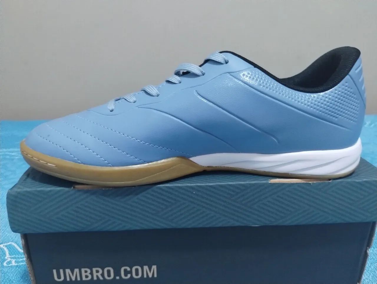 Chuteira futsal umbro número 41 - Foto 2