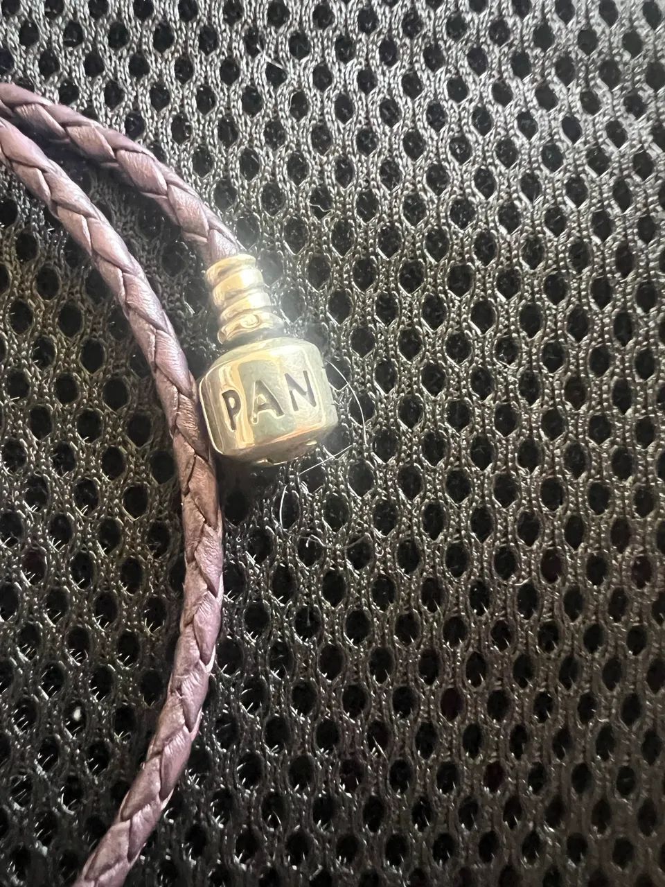 Vendo pulseira de couro pandora - Foto 2