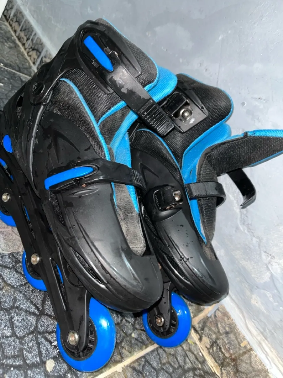Patins Roller Inline Ajustável Preto e Azul