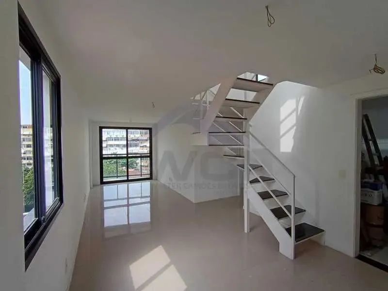 EXCELENTE COBERTURA DUPLEX JUNTO AO METRÔ - Foto 2