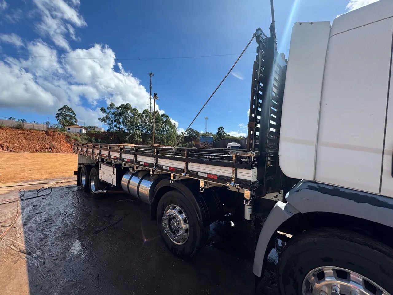 VENDE-SE CARROCERIA  - Foto 2