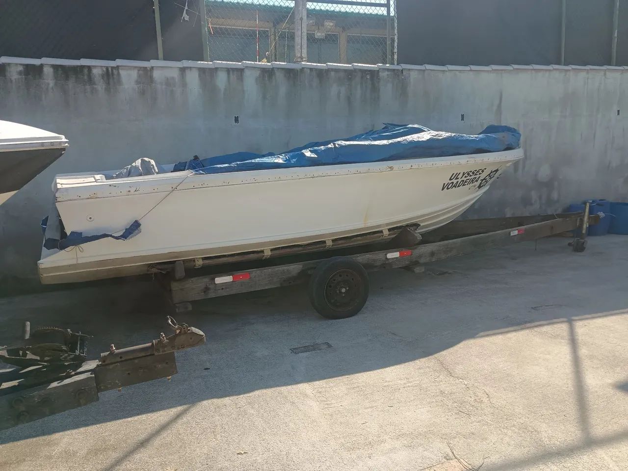Vendo casco de lancha cobra 18 pés  - Foto 3