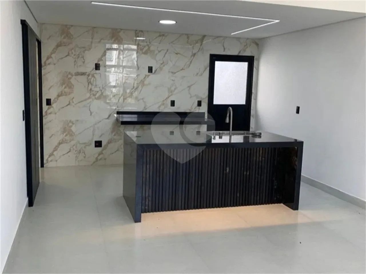 Casa à venda com 3 quartos, sendo 1 suíte, no condomínio Terras de São Francisco, Sorocaba - Foto 2