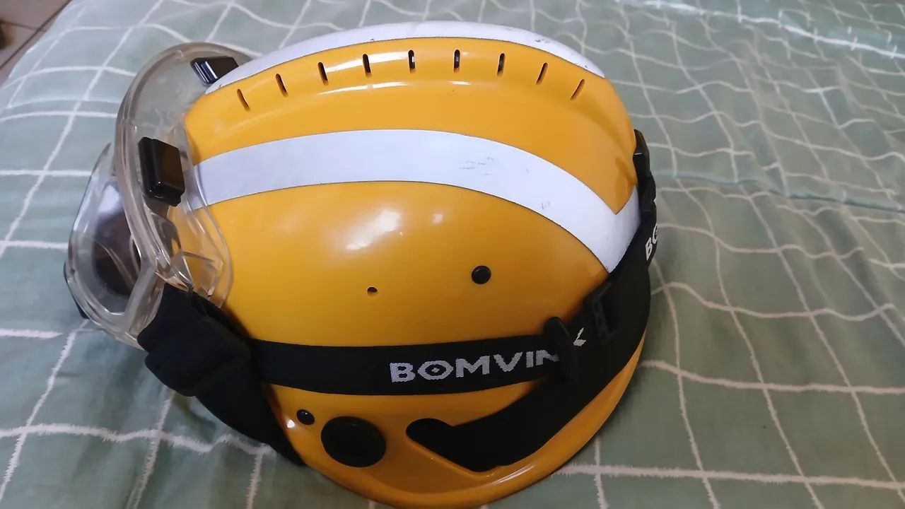 Capacete de bombeiro 