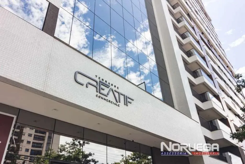 Sala Comercial de Alto Padrão na Vila Izabel, Curitiba-PR: 100,15m², 1 Vaga, Venda ou Loca