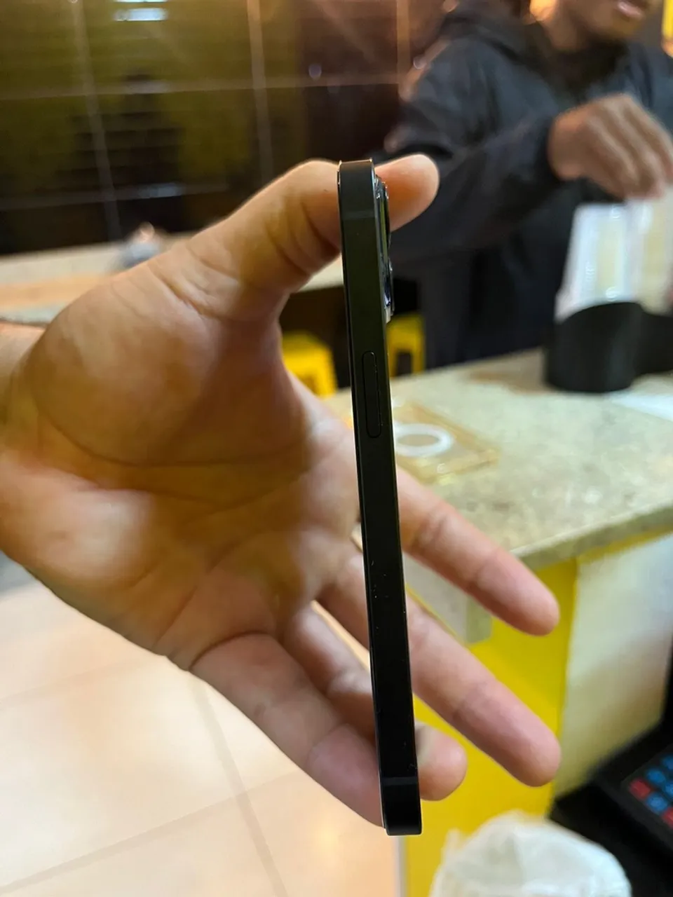 iPhone 13 novinho 
