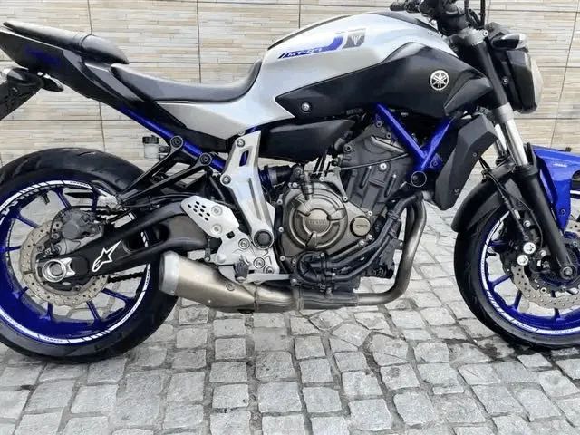 MT 07 - Foto 2