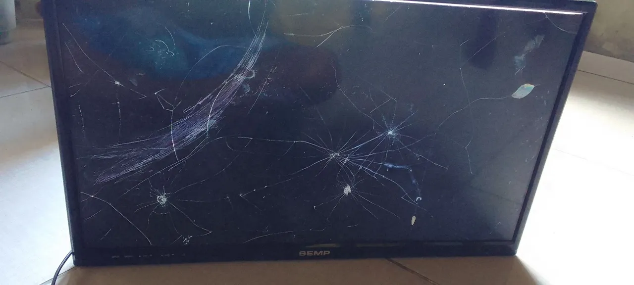 Televisão Semp Toshiba