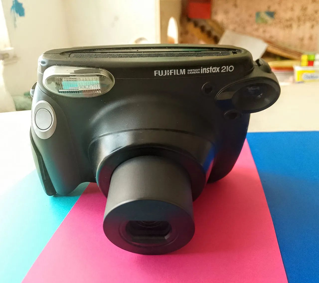 Câmera Instax wide 210