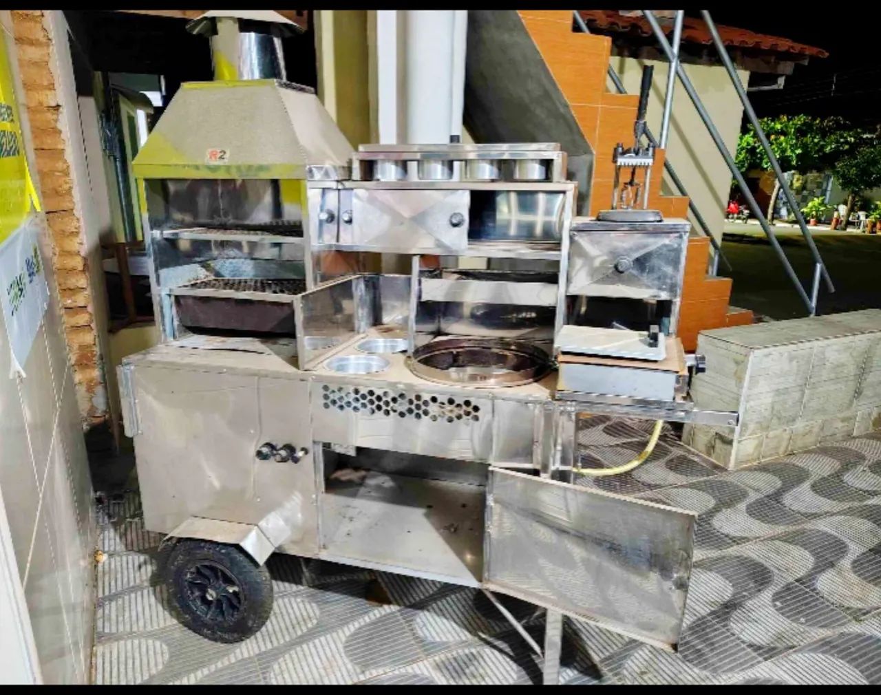 O carrinho de Lanche mais completo da cidade.