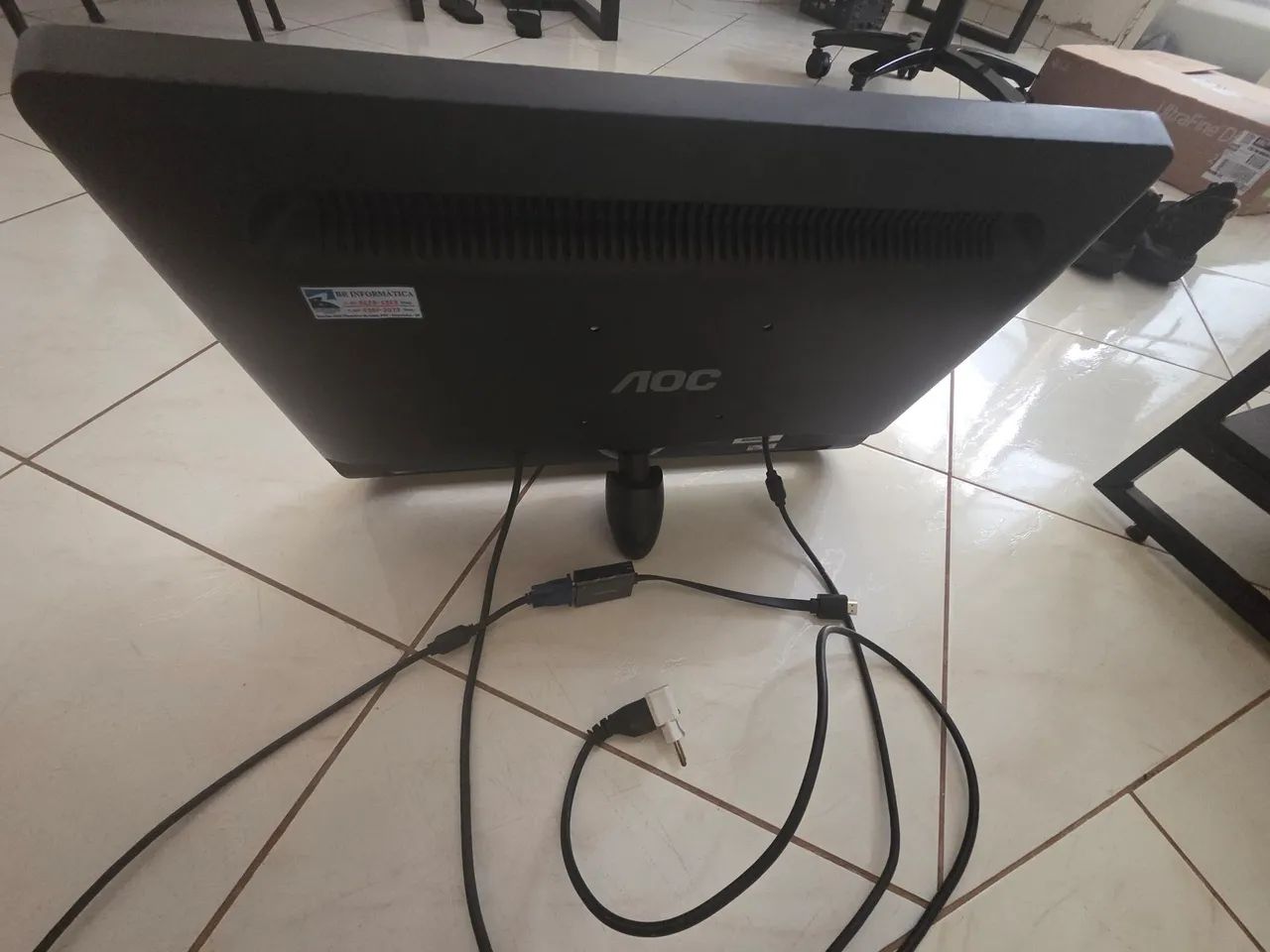 Monitor AOC LCD 21,5/ F22 Widescreen - Bom estado - Foto 4
