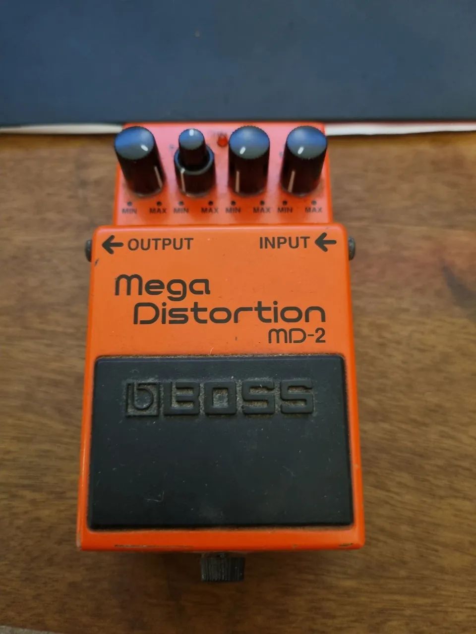 Pedal Boss Mega Distortion MD-2