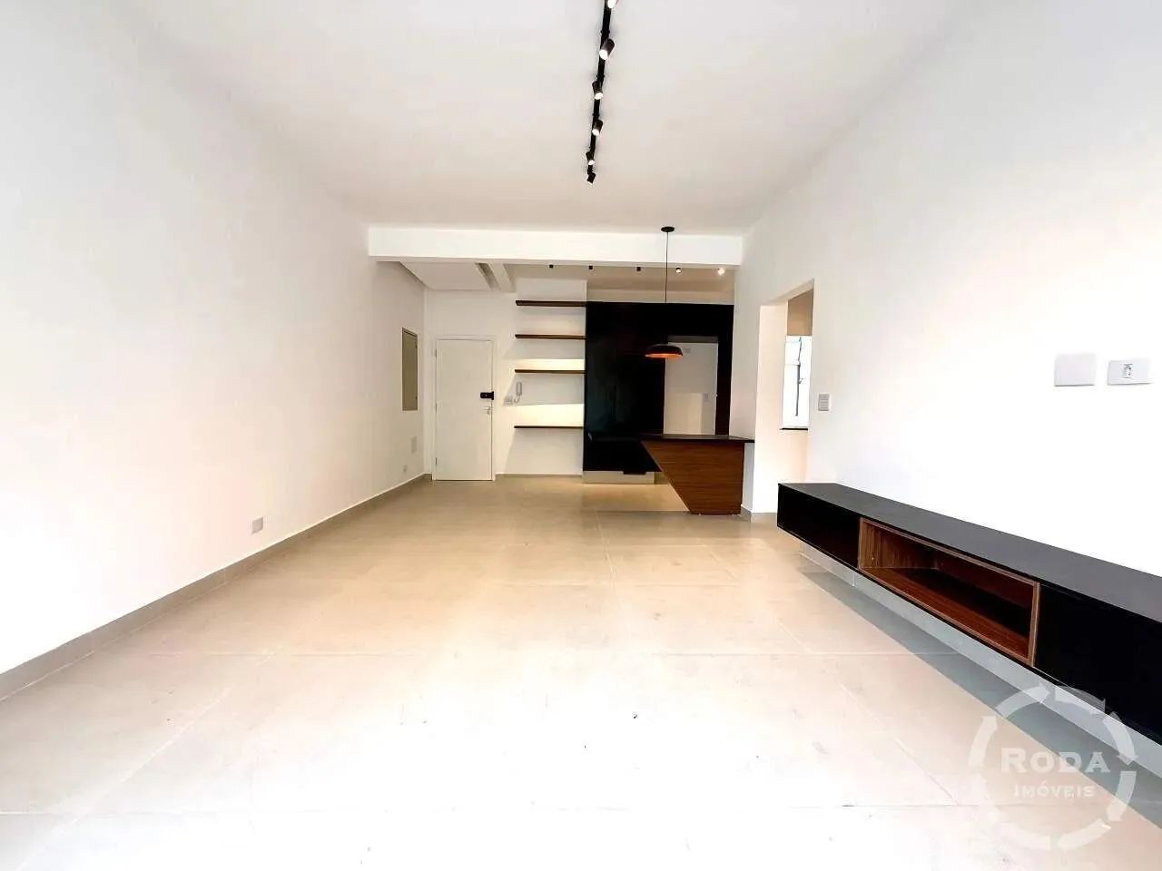 Apartamento Reformado e Modernizado no Coração do Gonzaga  Praça Independência. - Foto 4