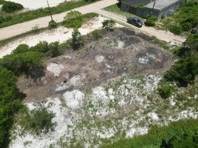 Terreno lado praia 280 m² c/ escritura