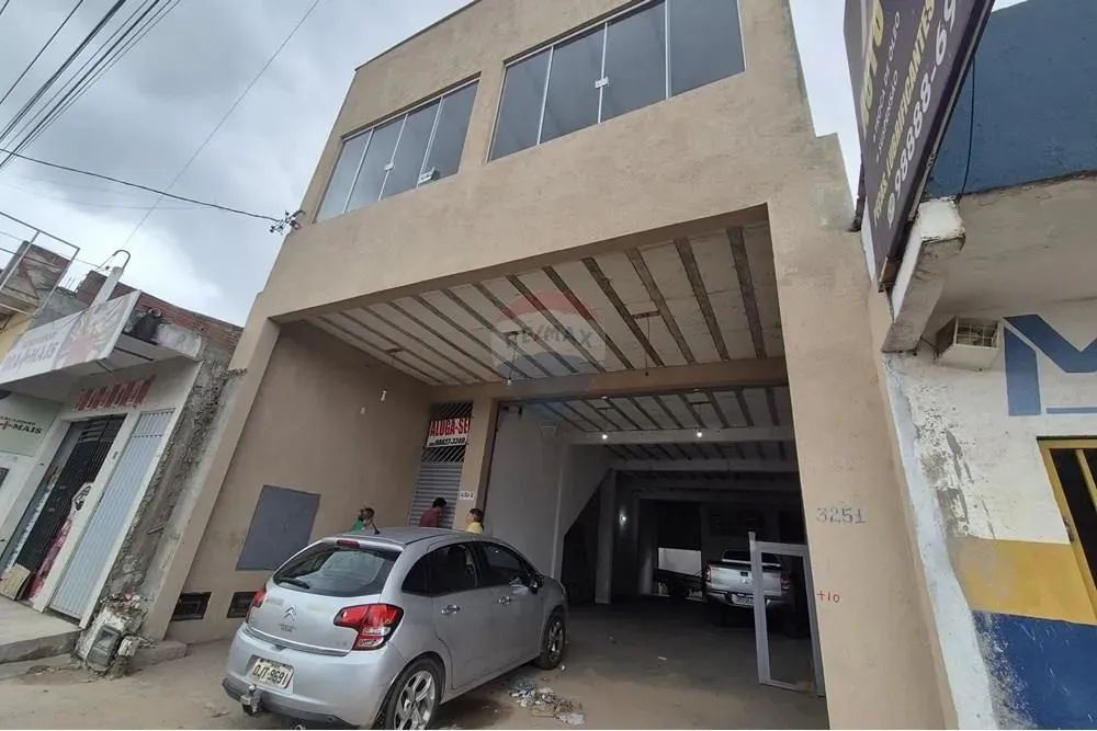 Prédio Comercial na Av. Moema Tinoco