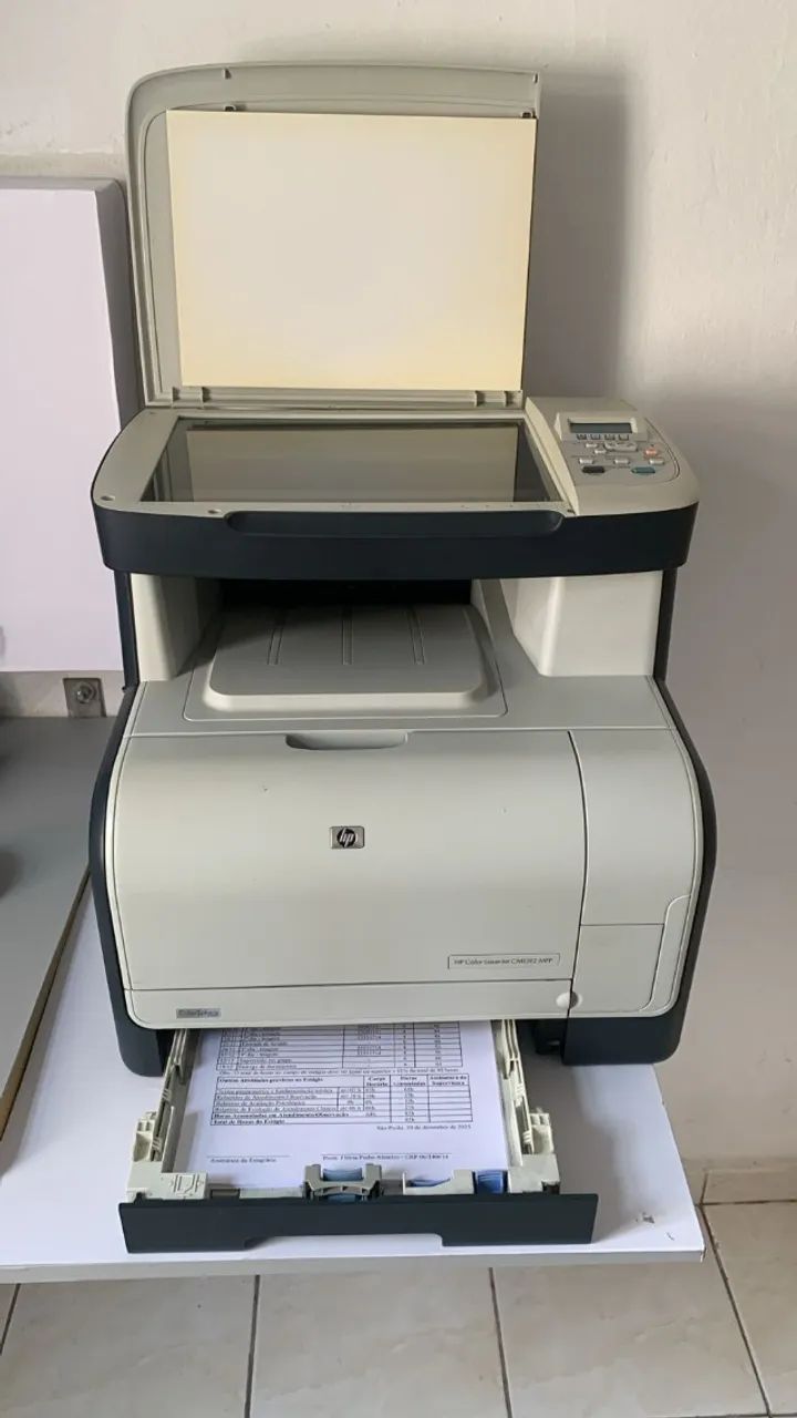 Impressora HP Color LaserJet CM1312 MFP Usada