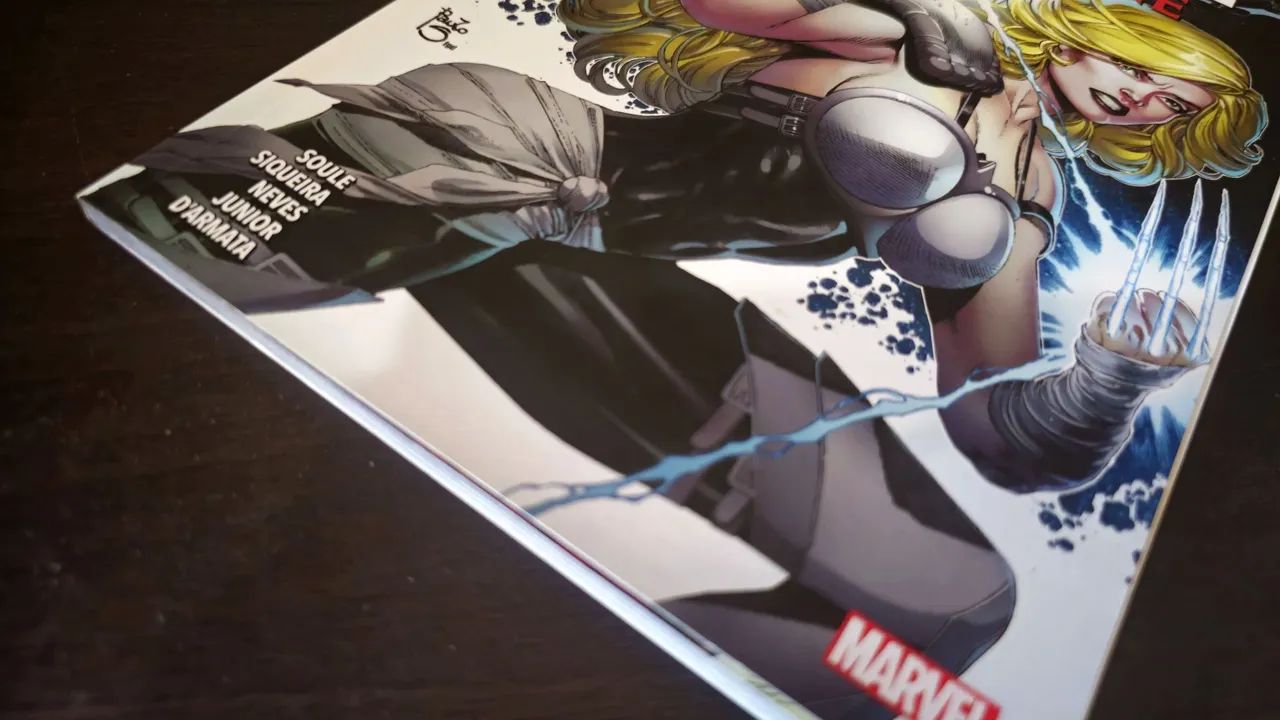 Wolverine - A Filha de Wolverine - Marvel - HQ Panini - Foto 4