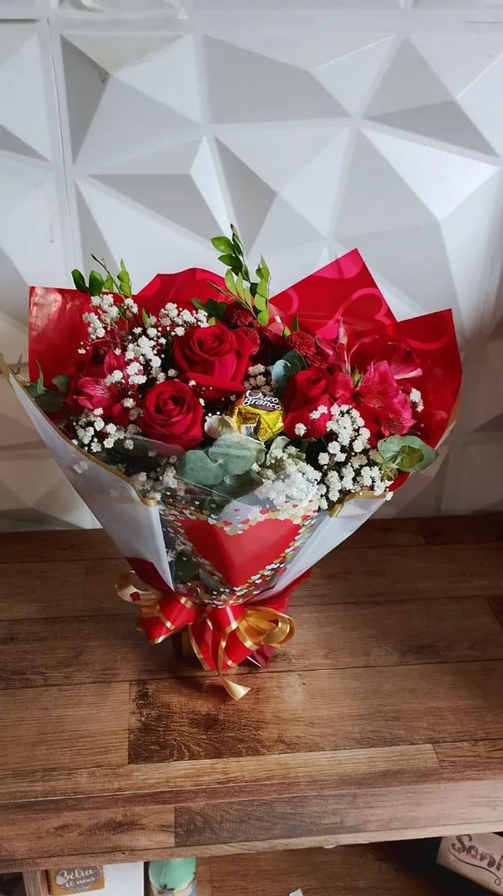 Buquê de flores vermelhas