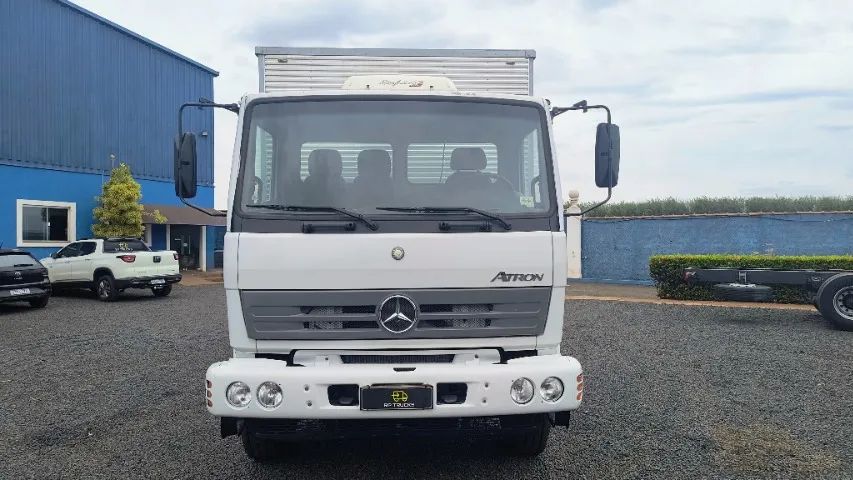 MB 1719 BAU OFICINA COMPLETA 2013 - Foto 2