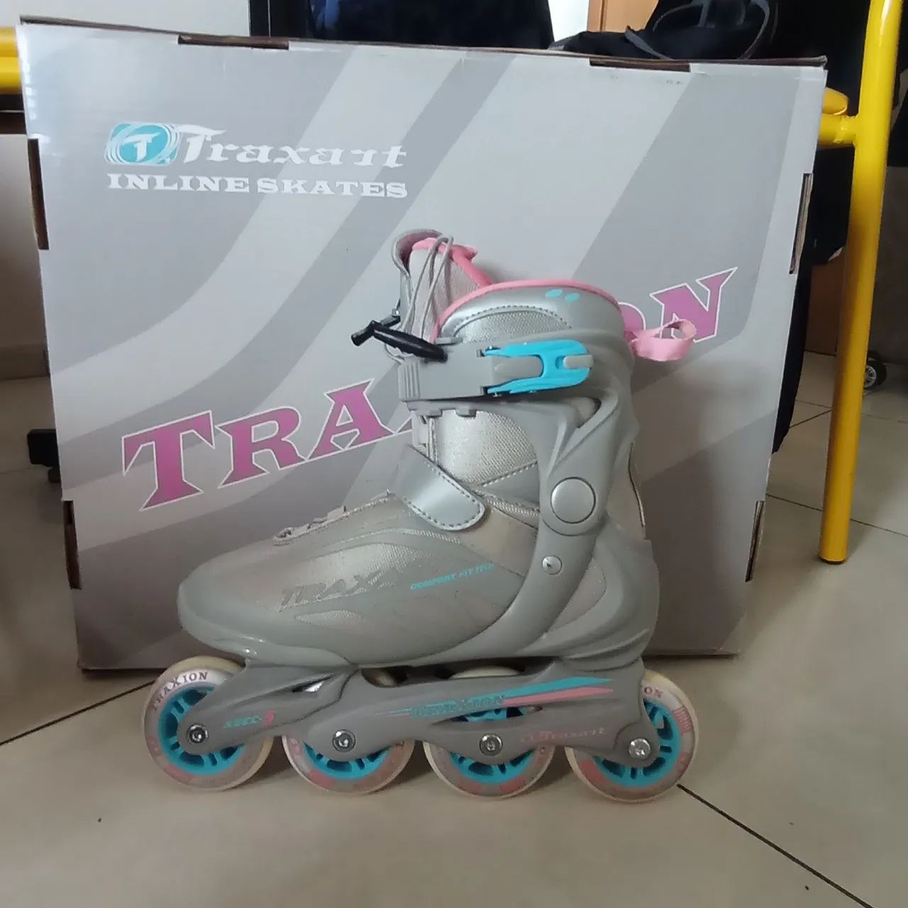 Patins Traxard Grey nº 38/39 usado pouquíssima vezes - Foto 3