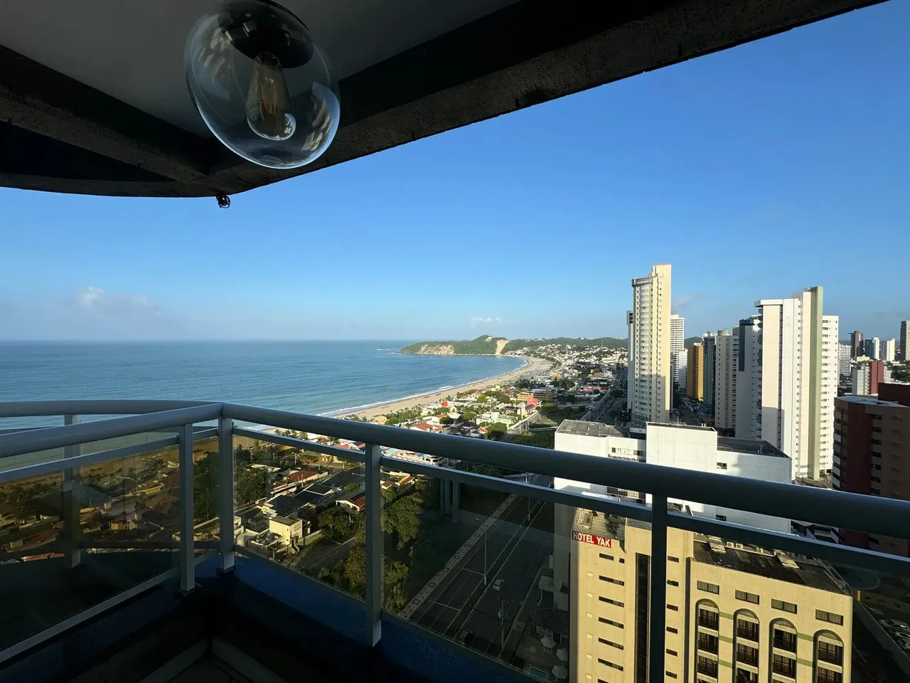 Apartamento com 2 suítes em Ponta Negra