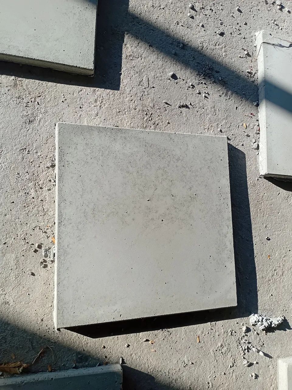 Invista em Lajotas concreto aparente sem desenhos  - Pisos para área externa. - Foto 2