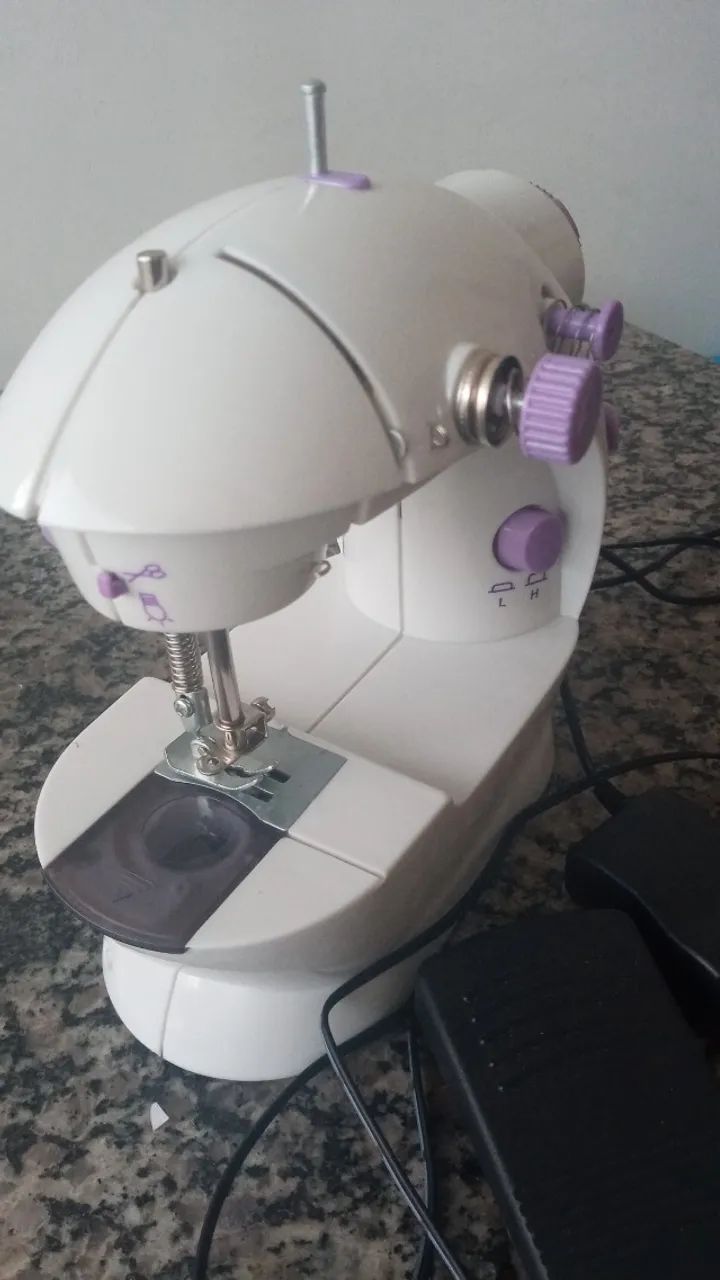 Carcaça + utensílios da Mini Máquina de Costura - Foto 3