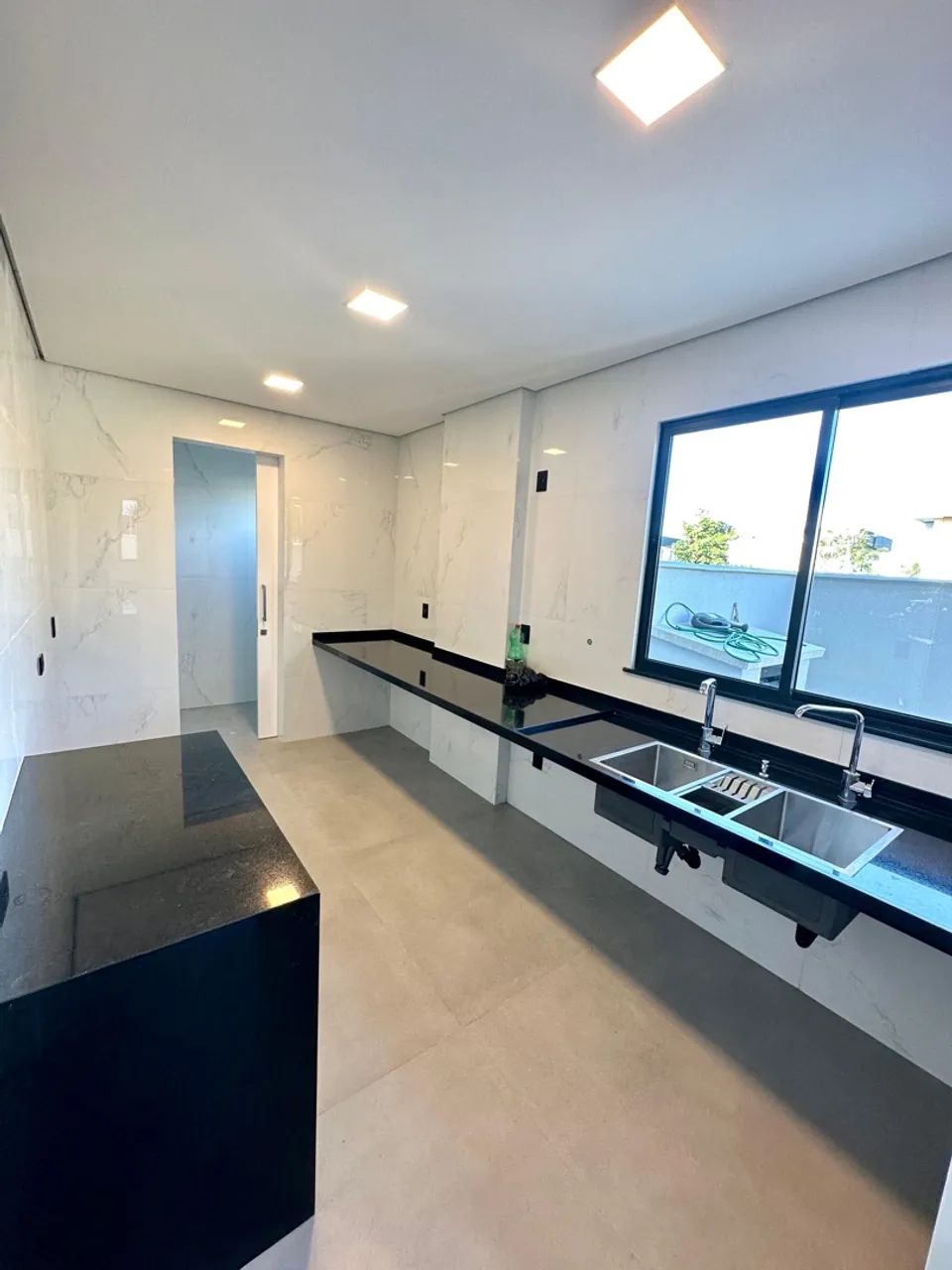 Vendo Casa Nova Triplex no Alphaville  - Foto 4