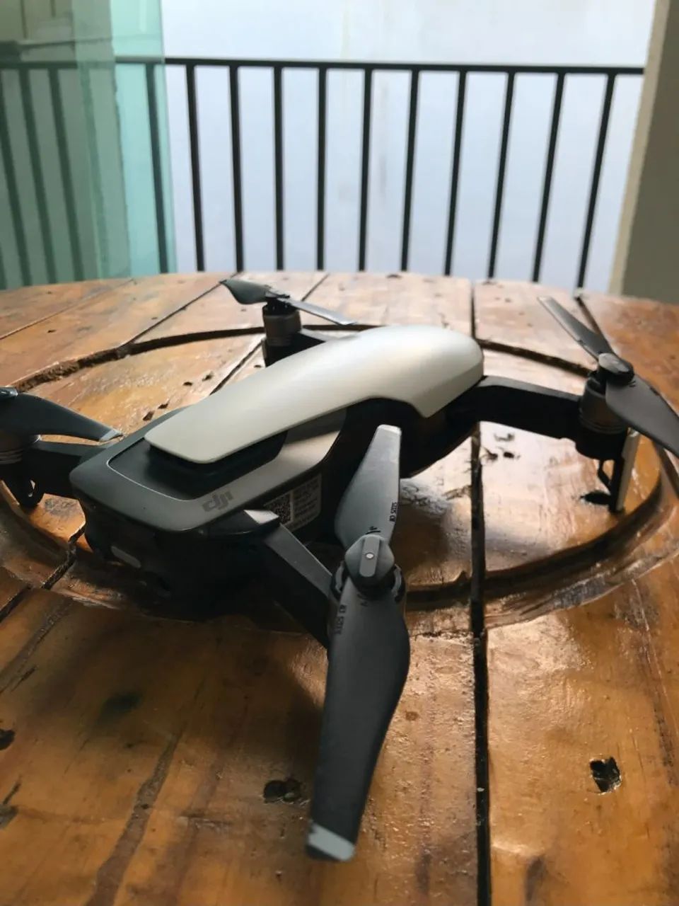 Drone Dji Mavic Air Fly More Combo Com Câmera 4k 3 Baterias