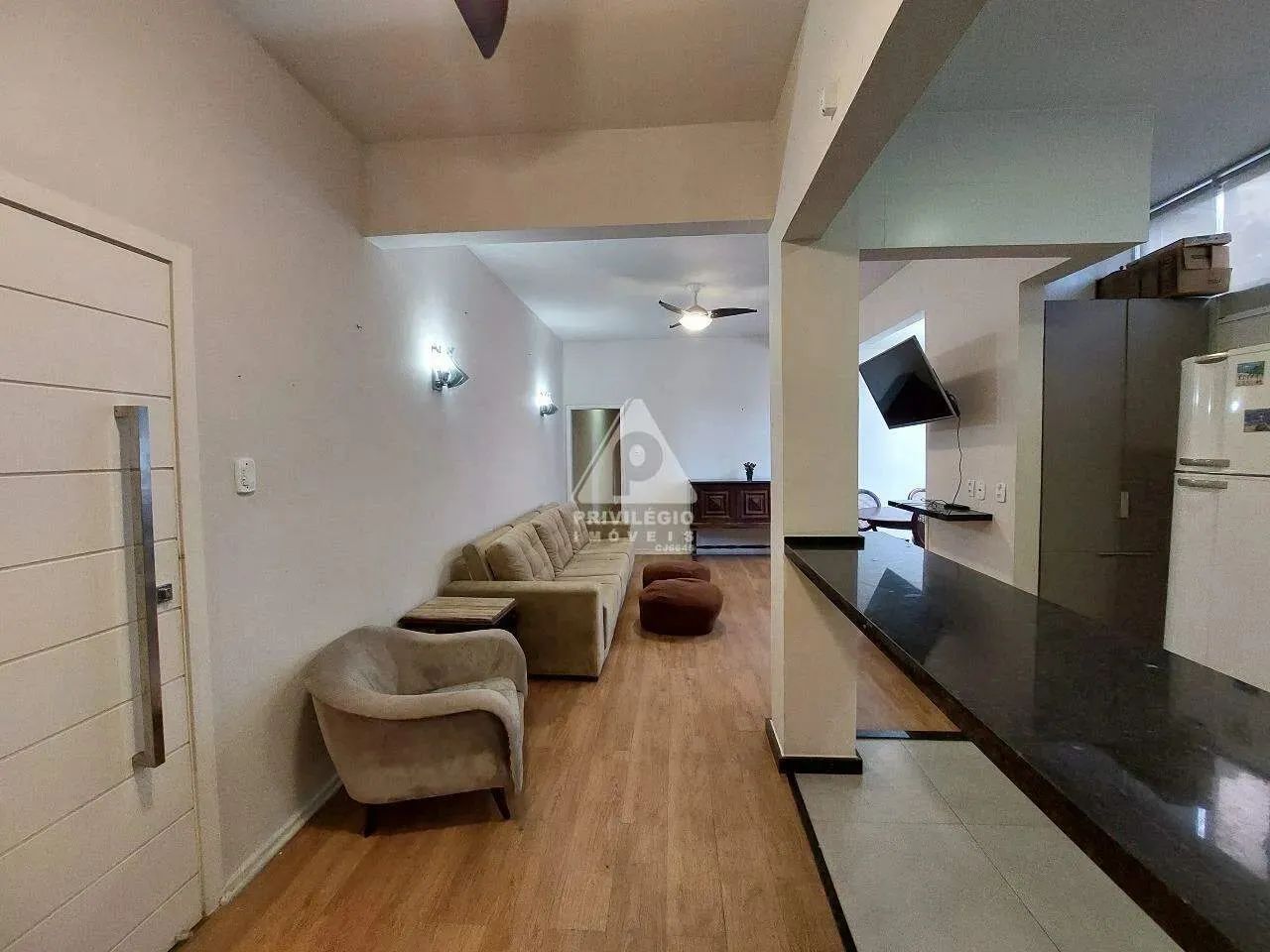 3 quartos, sendo 1 suíte no Leme - Foto 2