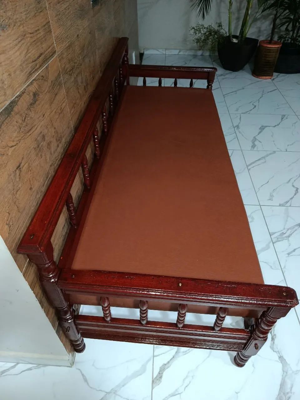 Sofá de madeira maciça rústica de Angelim 