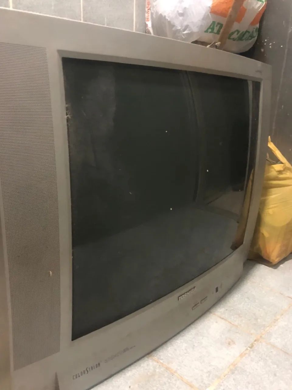 Tv toshiba antiga 