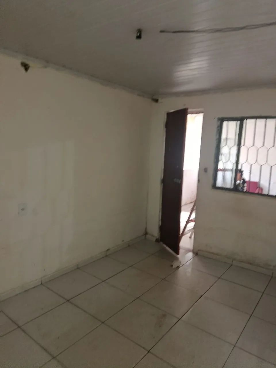 Vendo uma casa com uma kitnet no mesmo quinta.l  - Foto 4