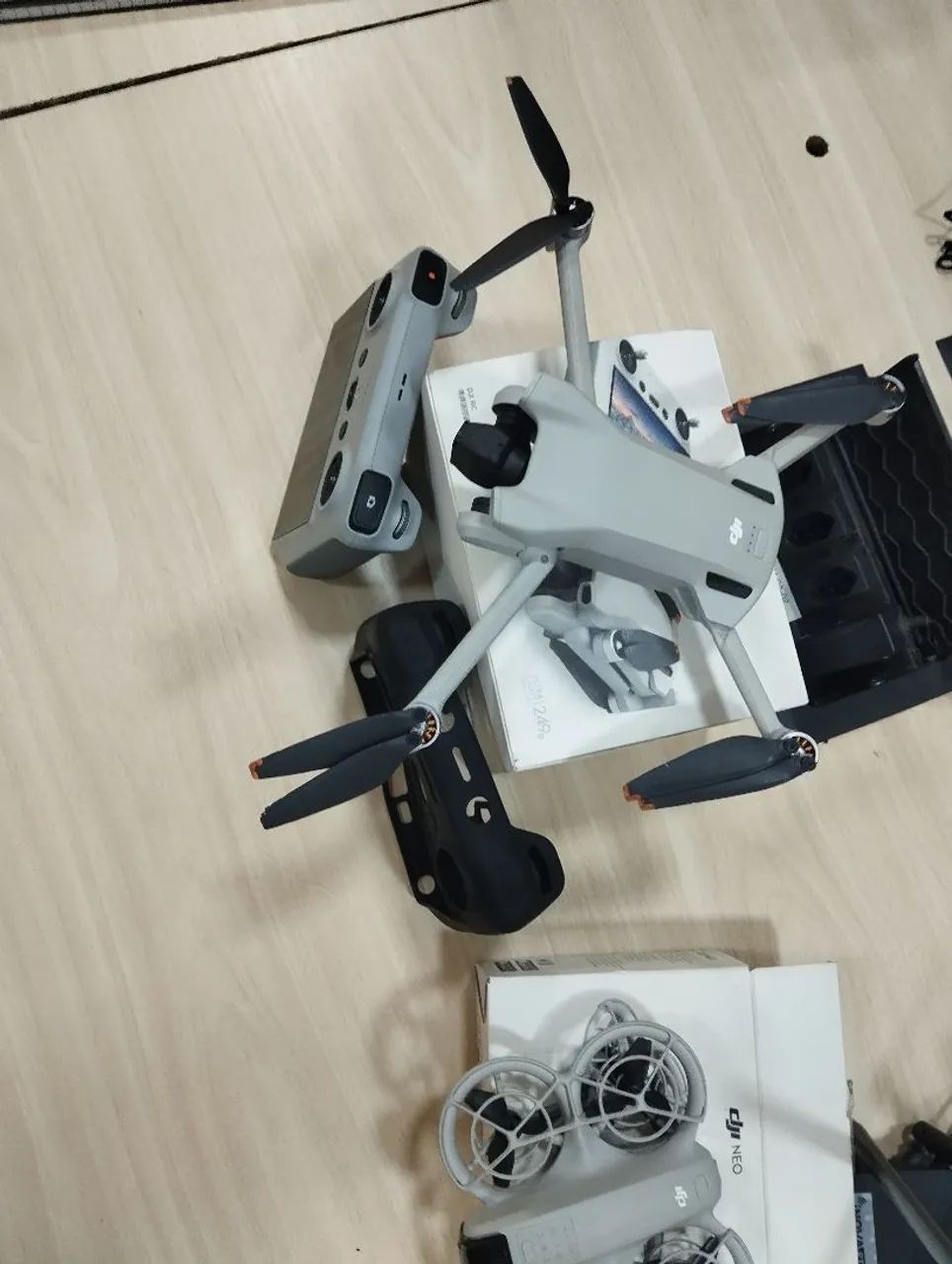 Drone mini 3 e DJI Neo - Foto 2