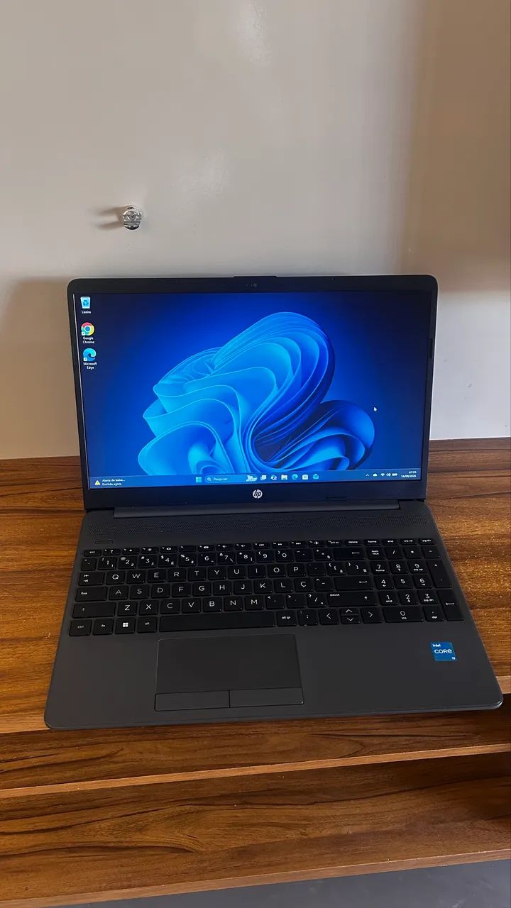 Notebook HP Core i3 impecável 
