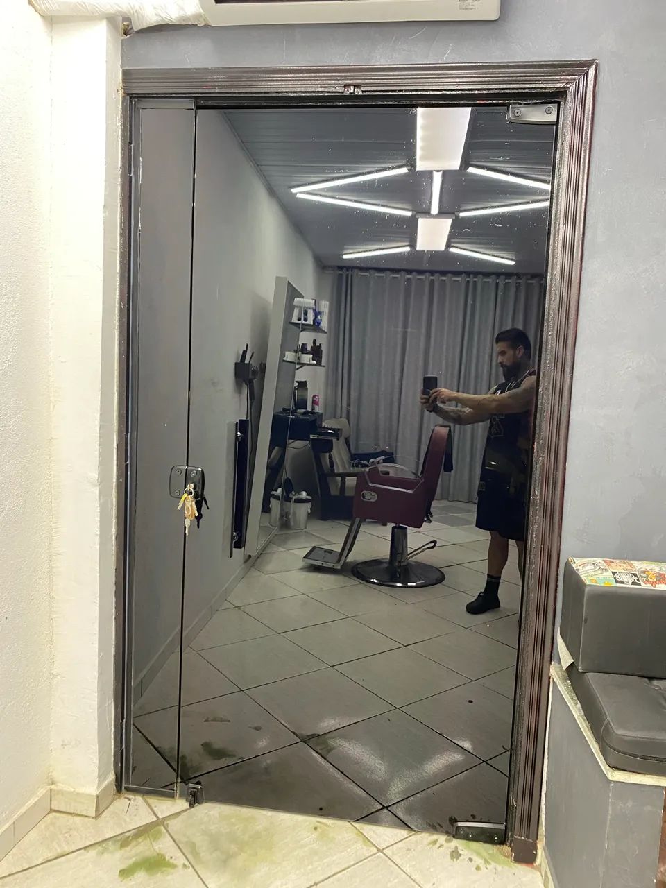 Porta de vidro com insulfilme 