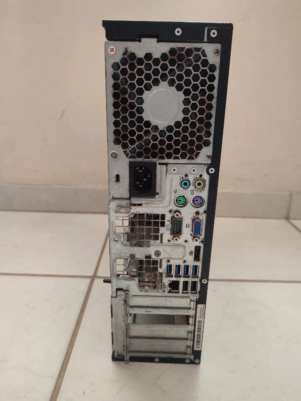 Computador HP Compaq Pro (Para Conserto ou Peças) - AMD A8 / 4GB RAM - Foto 2