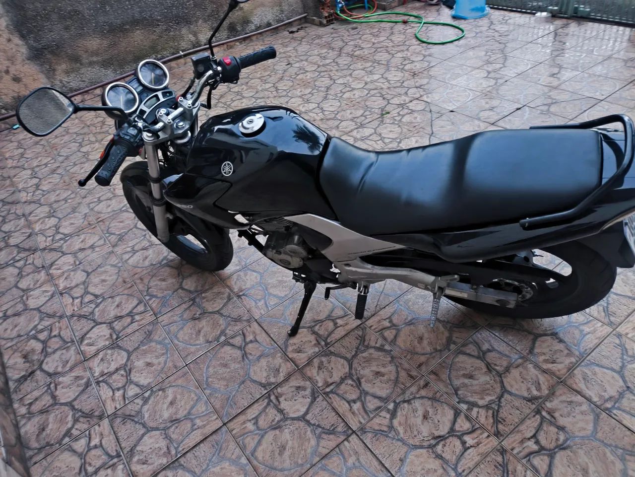 Fazer 250