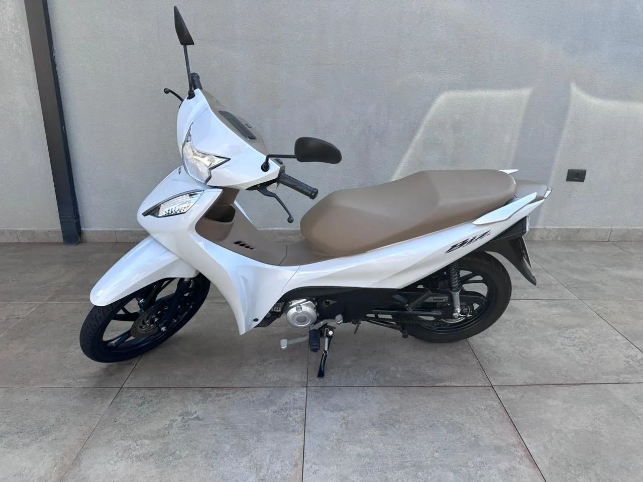 Biz 125 EX  - Foto 4