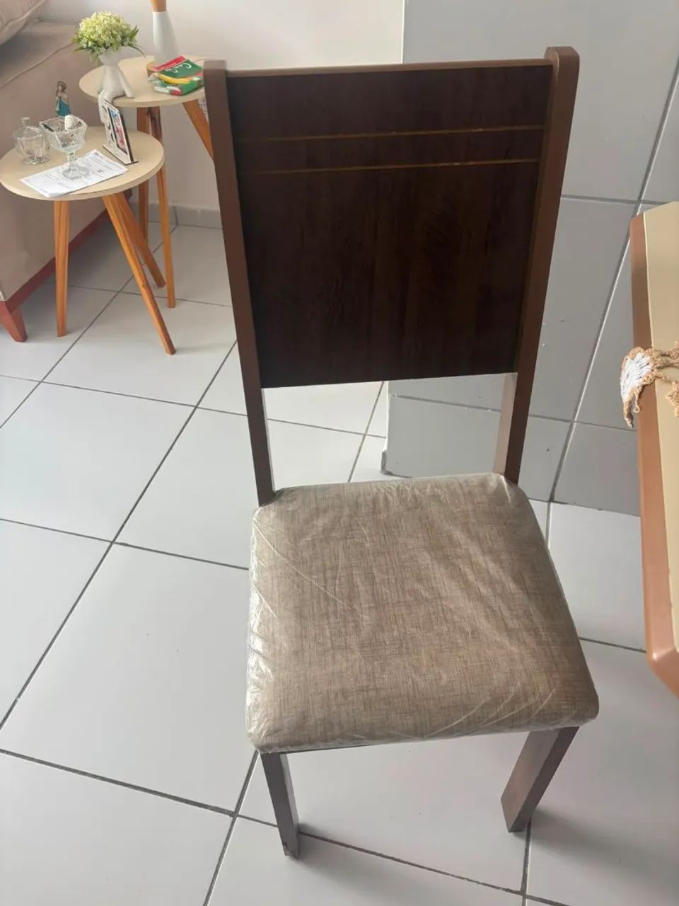 Mesa com 6 cadeiras  - Foto 3