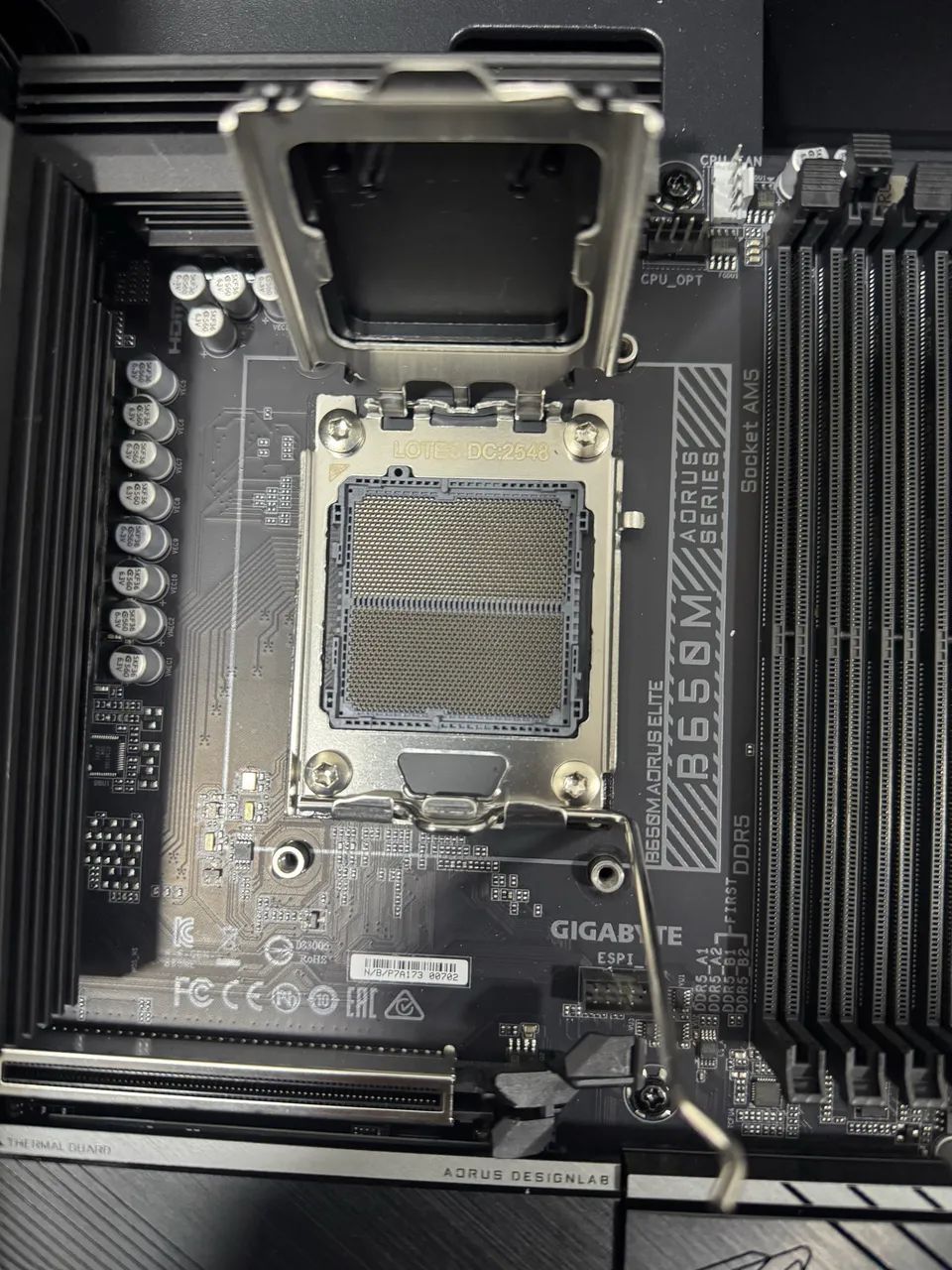 Placa mãe B650m Aorus Elite - Foto 3