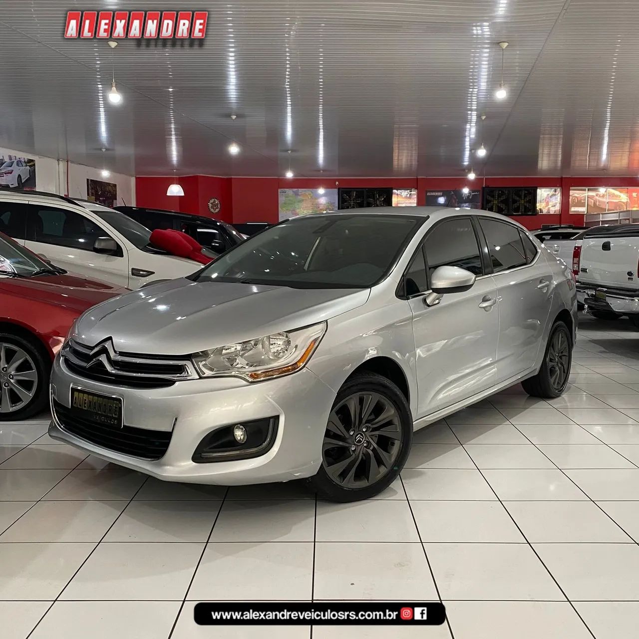 Citroën C4 C4 LOUNGE Tendance 1.6 Turbo Flex Aut. 2015