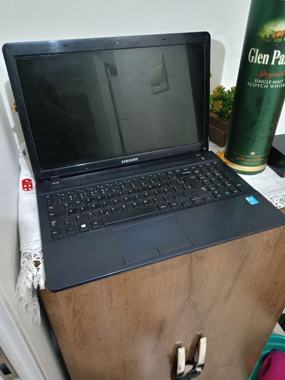 Notebook Samsung i3 4 th 4 GB RAM SSD 120 gb