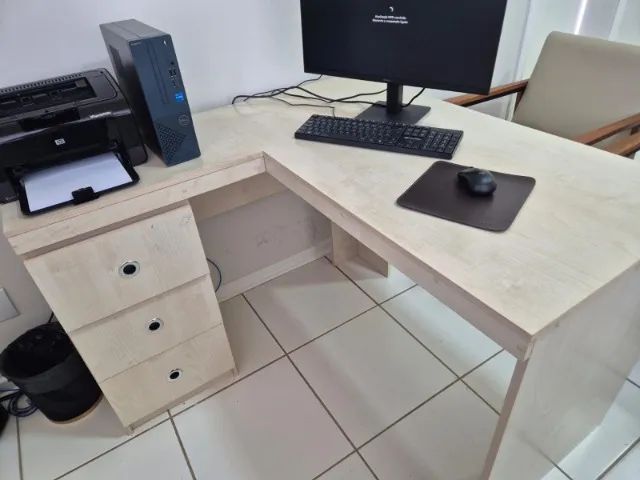 Mesa para escritório de madeira feita sob medida - Foto 3
